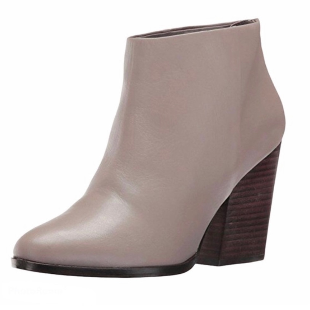 ✨⚡️💥 Cole Haan Dey Bootie Driftwood gray NWT gorgeous leather back zipper boots